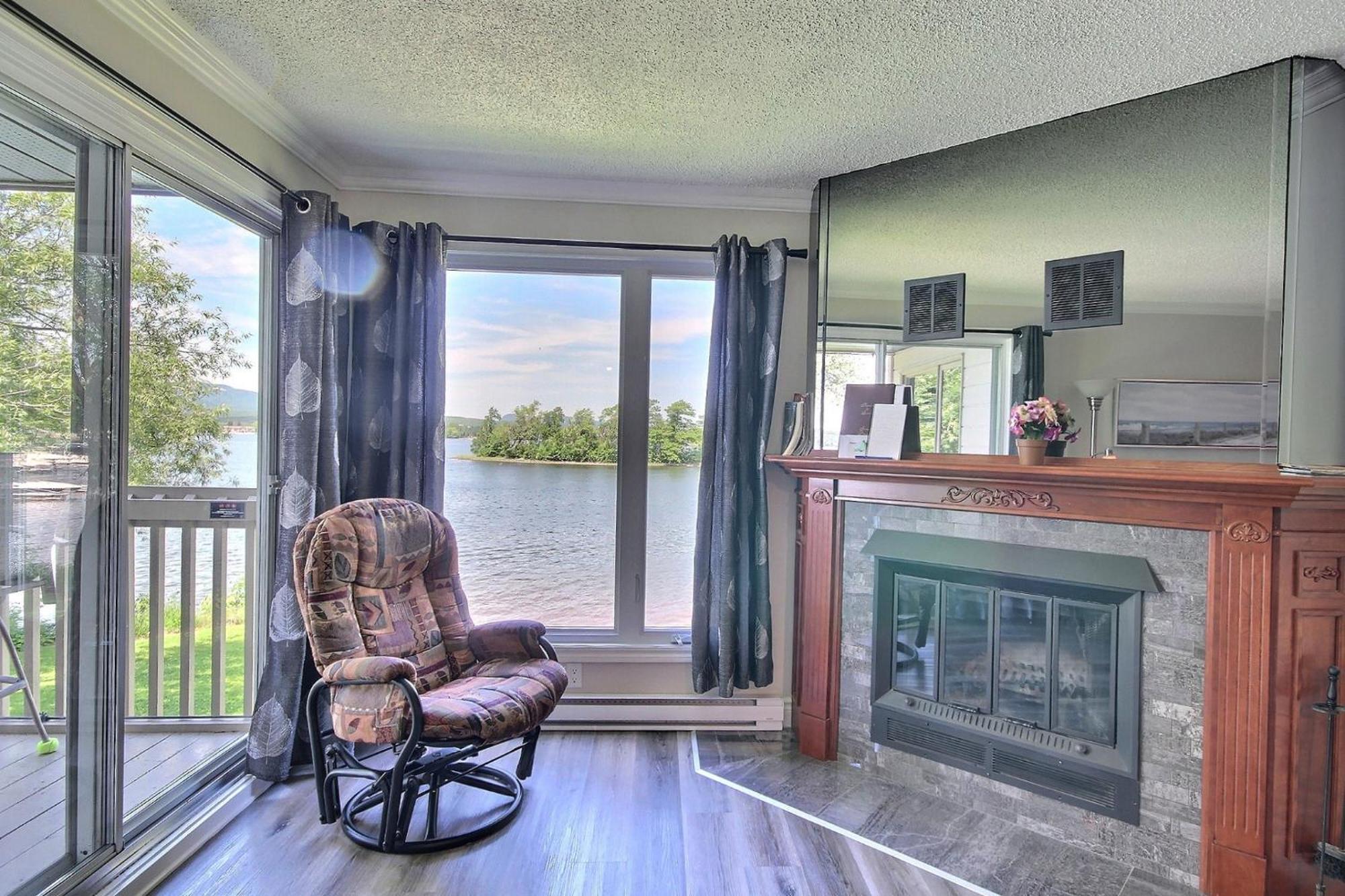 Location Tourisme Estrie - Oberge Du Village Magog ภายนอก รูปภาพ